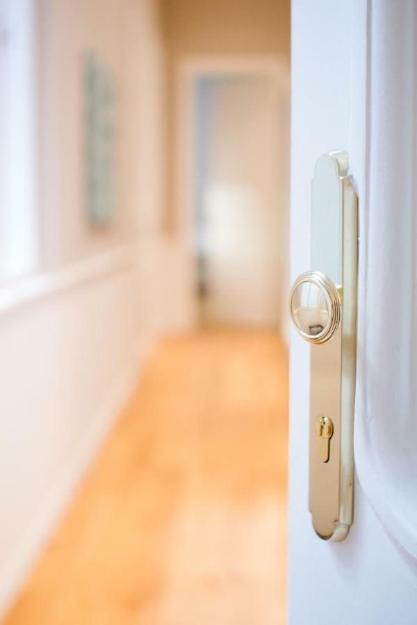 Studio Apartments Urania - Mai'S Apartments เวียนนา ภายนอก รูปภาพ